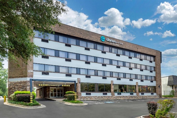 Clarion Pointe Raleigh Midtown image 2